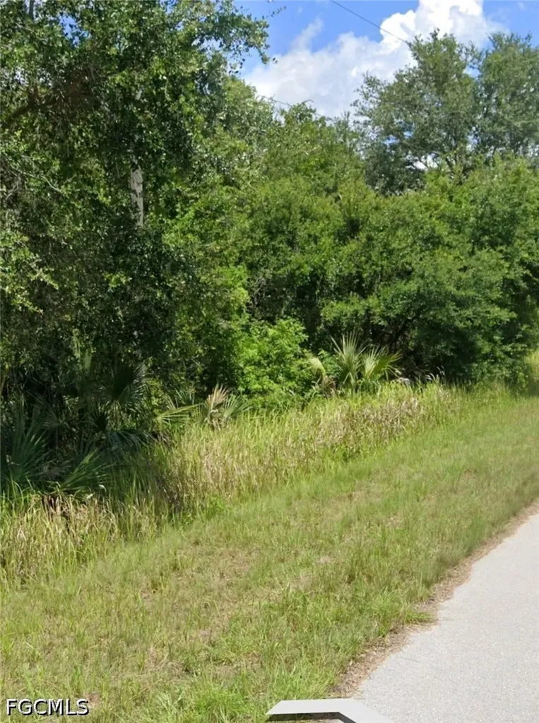 1861 Latham Drive Lehigh Acres FL 33972