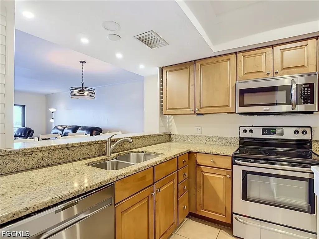 1901 Clifford Street Fort Myers FL 33901
