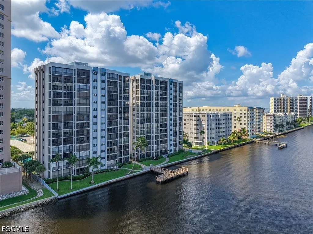 1901 Clifford Street Fort Myers FL 33901