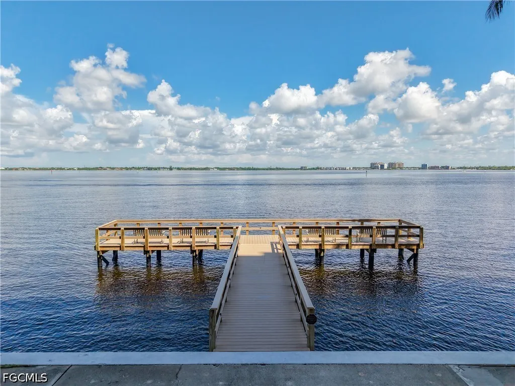 1901 Clifford Street Fort Myers FL 33901
