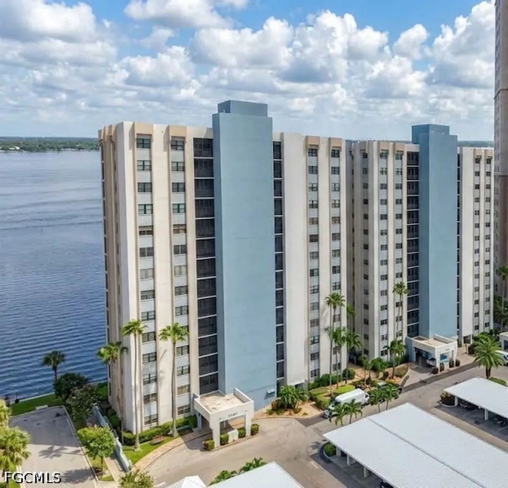 1901 Clifford Street Fort Myers FL 33901
