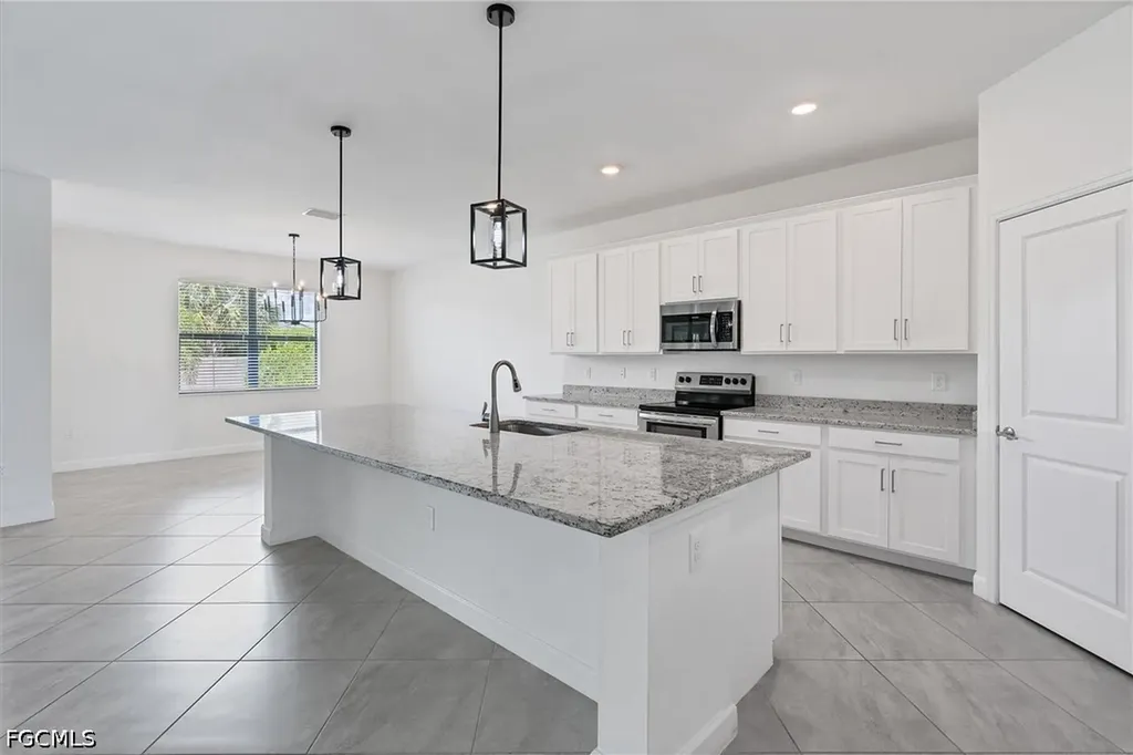 11368 Canopy Loop Fort Myers FL 33913