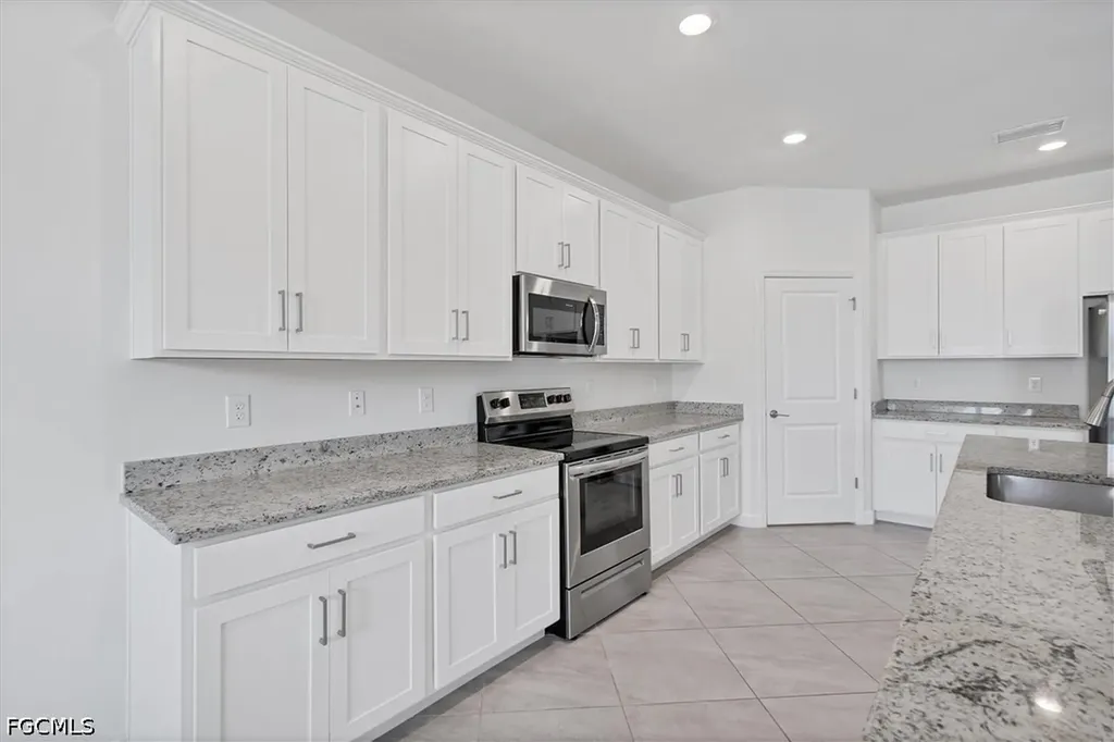 11368 Canopy Loop Fort Myers FL 33913