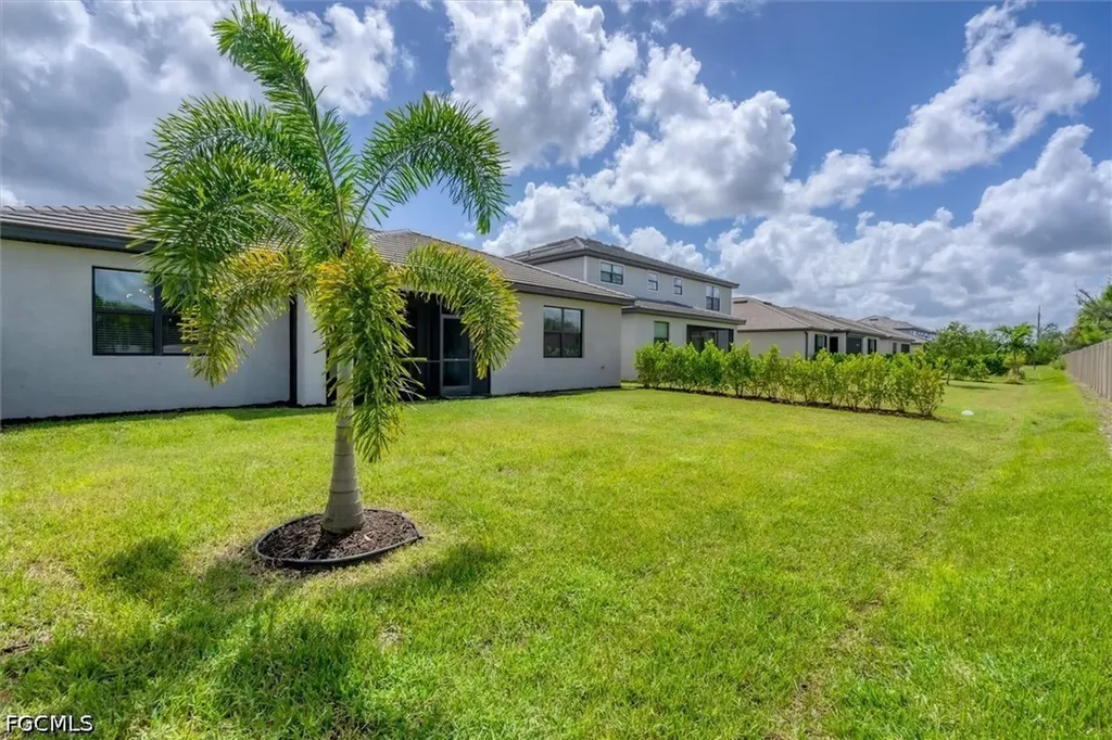 11368 Canopy Loop Fort Myers FL 33913