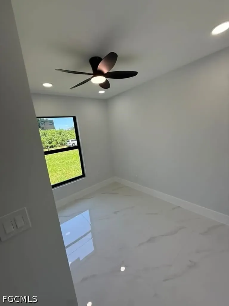 4733-4735 24th Street SW Lehigh Acres FL 33973