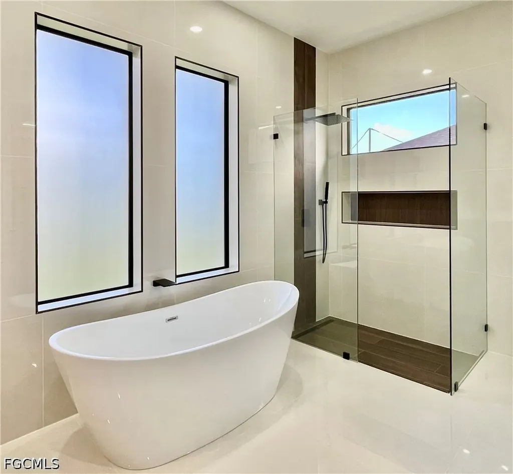 2341 NW 38th Place Cape Coral FL 33993