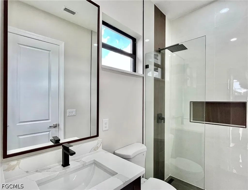 2341 NW 38th Place Cape Coral FL 33993