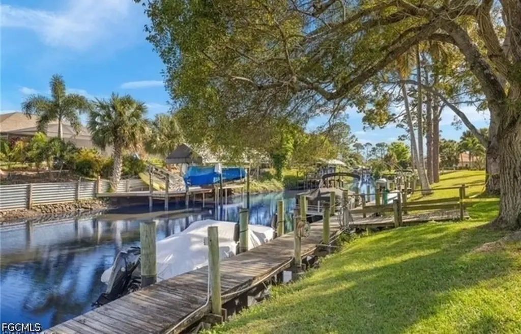 15390 Moonraker Court North Fort Myers FL 33917