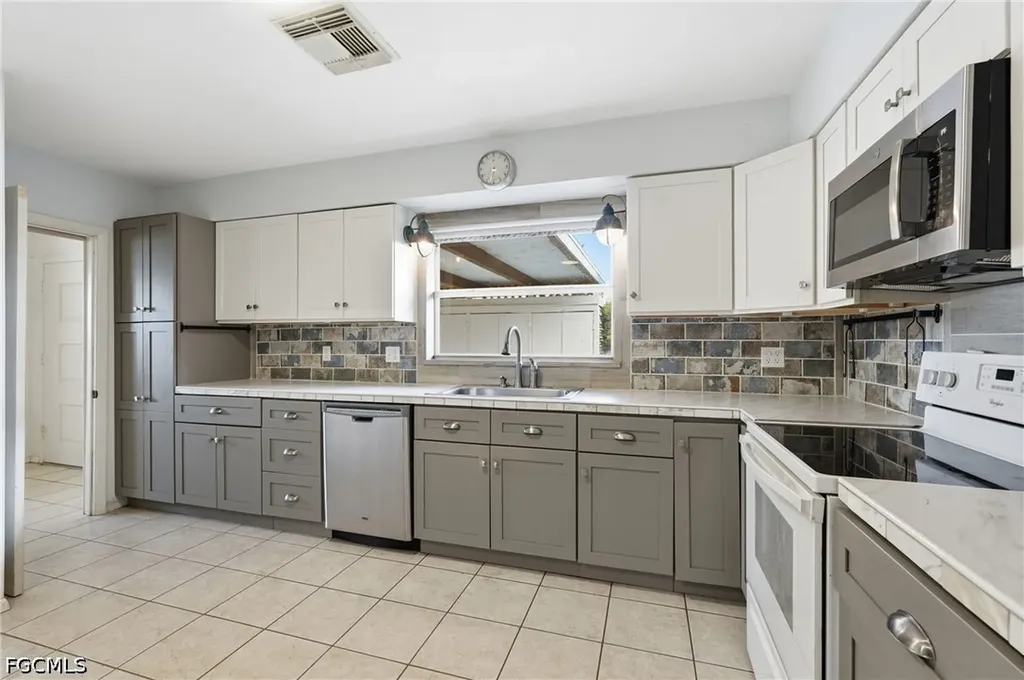 4430 Orange Grove Boulevard North Fort Myers FL 33903