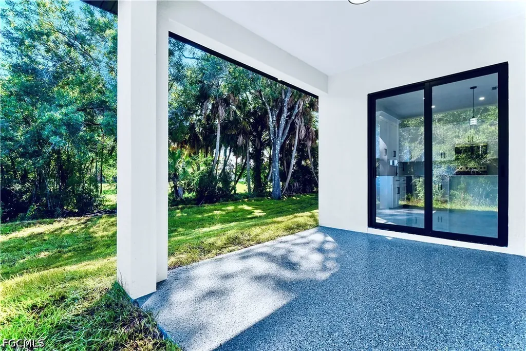 2700 Rena Lane Lehigh Acres FL 33971