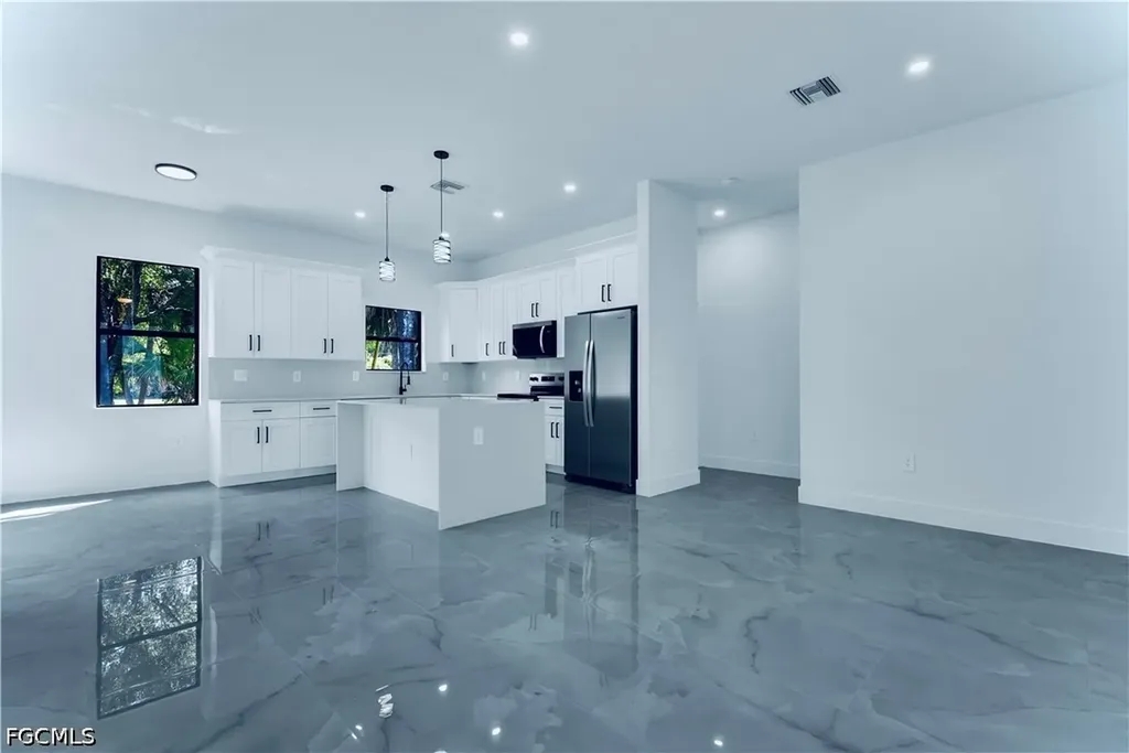 2700 Rena Lane Lehigh Acres FL 33971