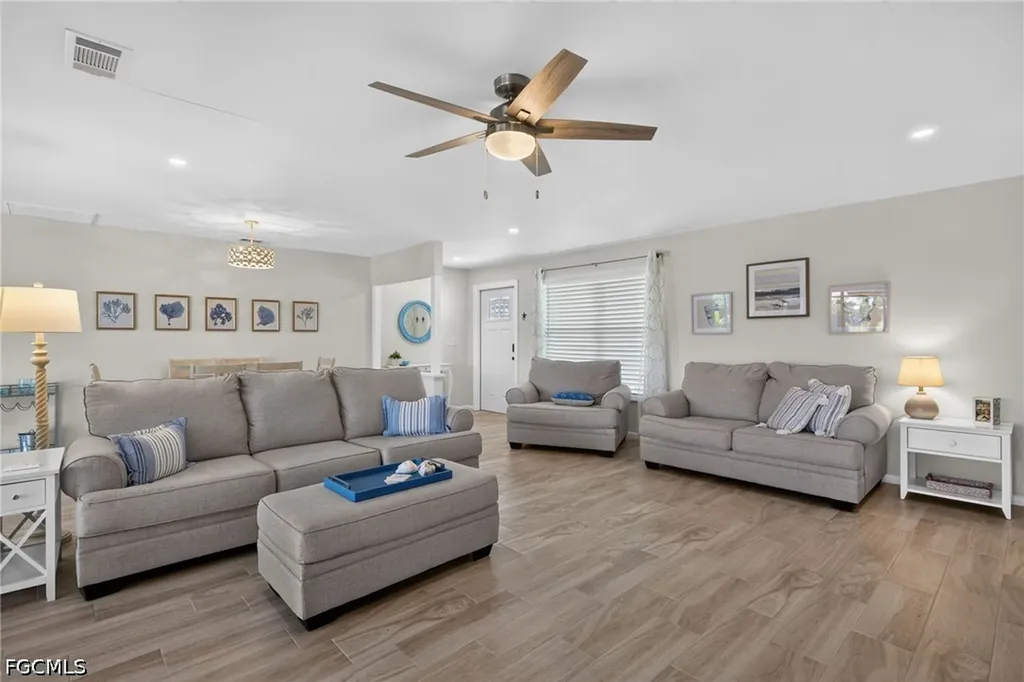 131 SW 35th Terrace Cape Coral FL 33914