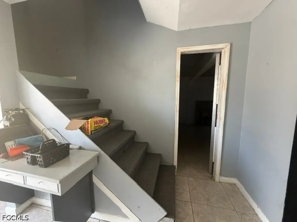 8096 Albatross Road Fort Myers FL 33967