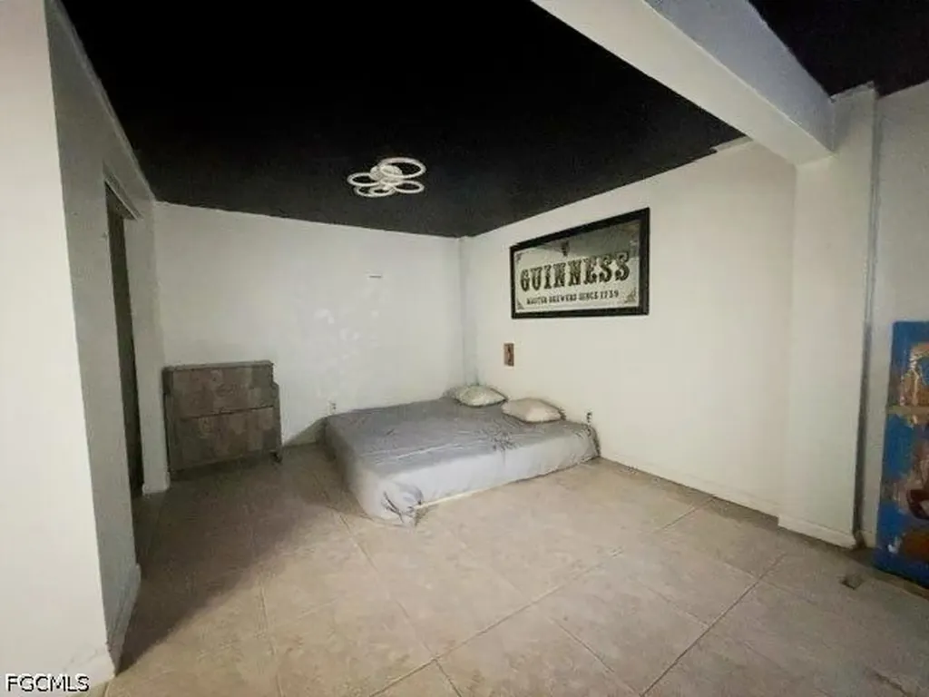 8096 Albatross Road Fort Myers FL 33967