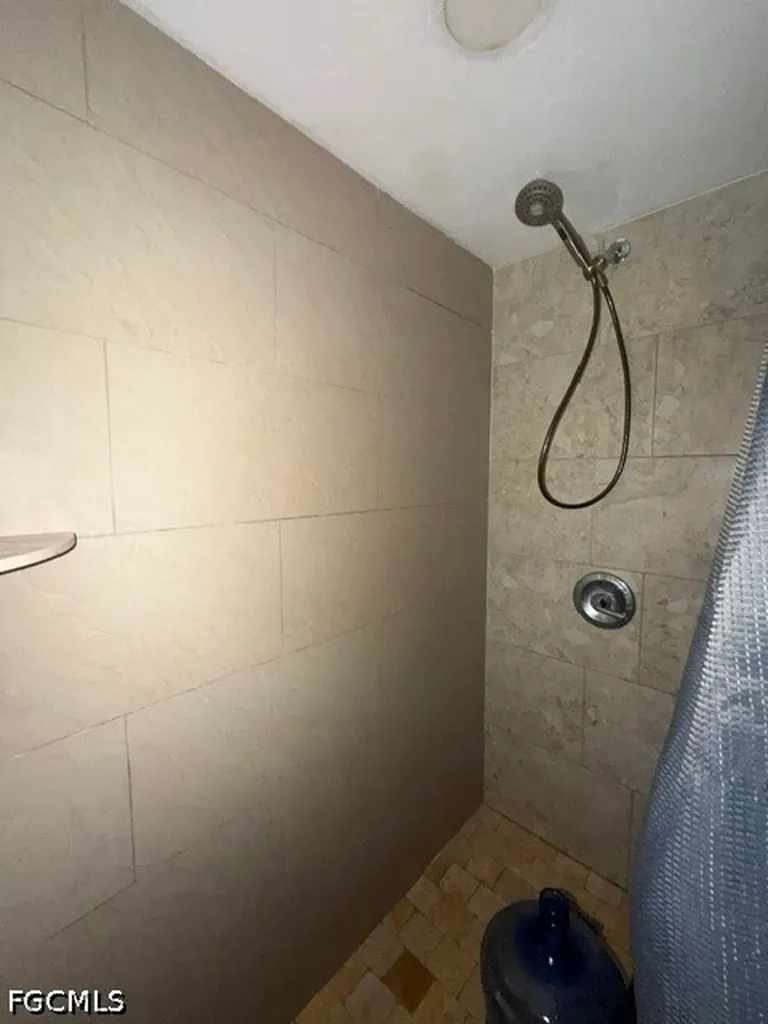 8096 Albatross Road Fort Myers FL 33967