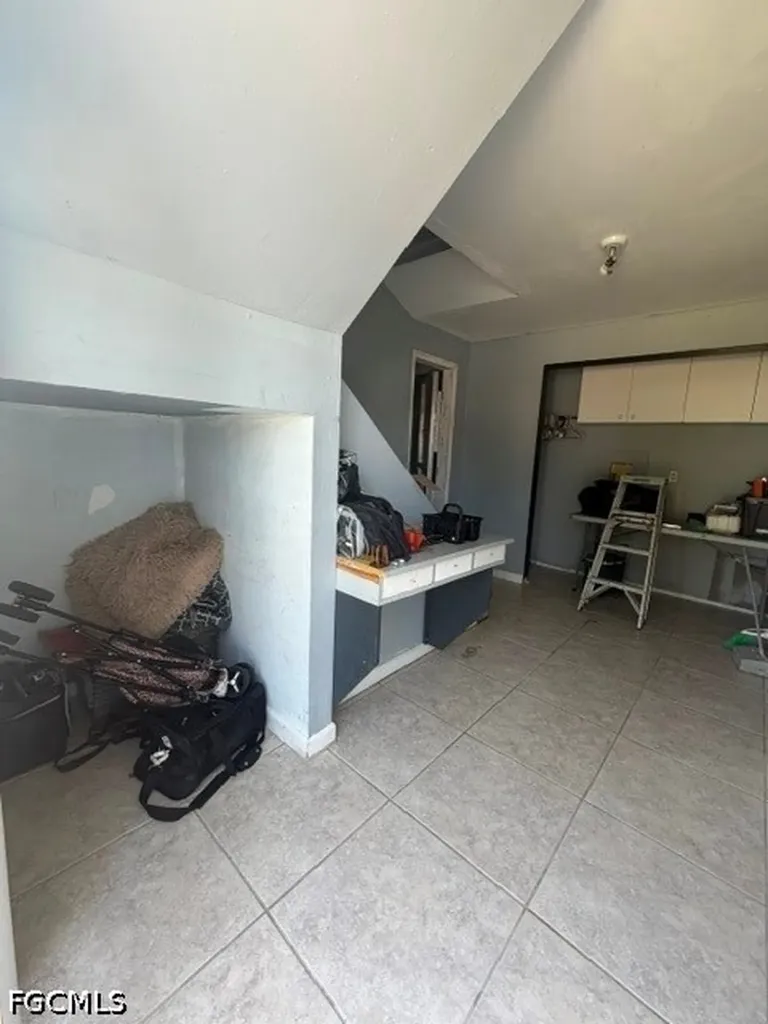 8096 Albatross Road Fort Myers FL 33967