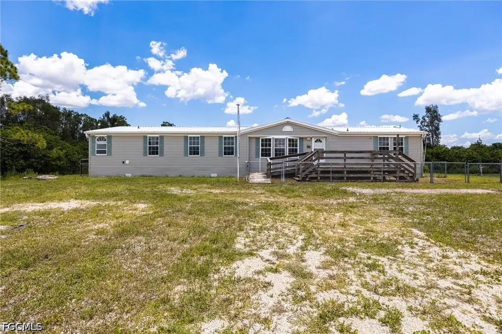 10550 Sharon Drive North Fort Myers FL 33917