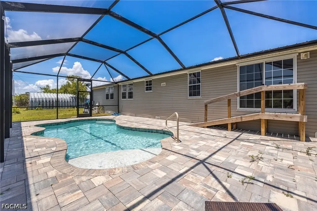 10550 Sharon Drive North Fort Myers FL 33917