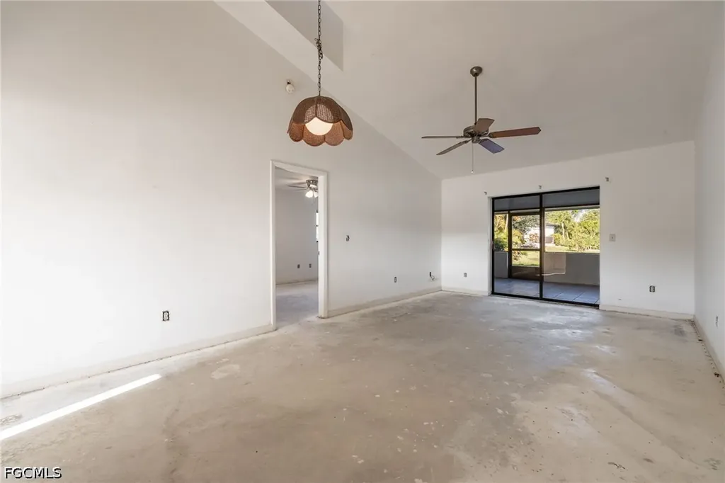 3742 SW 8th Court Cape Coral FL 33914