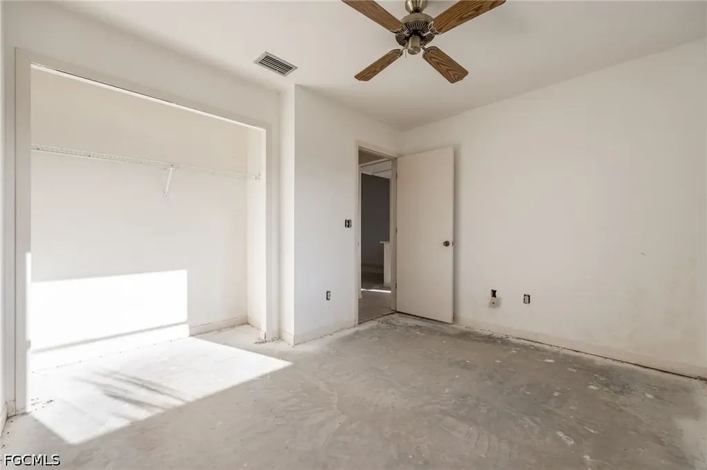 3742 SW 8th Court Cape Coral FL 33914