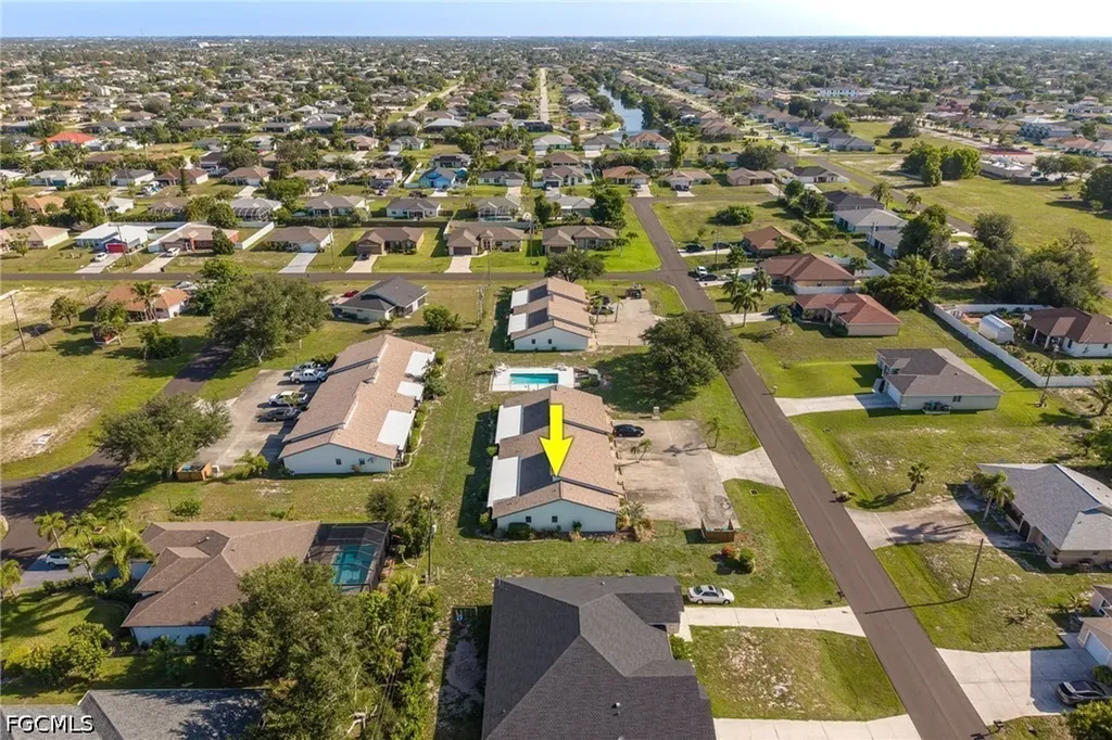 3742 SW 8th Court Cape Coral FL 33914