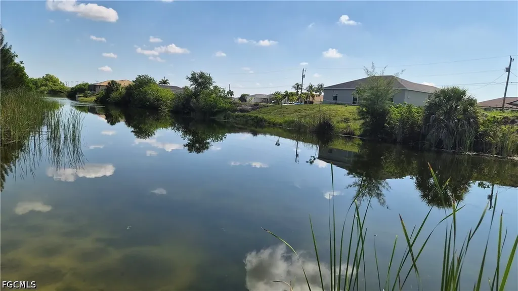 1809 NW 7th Avenue Cape Coral FL 33993
