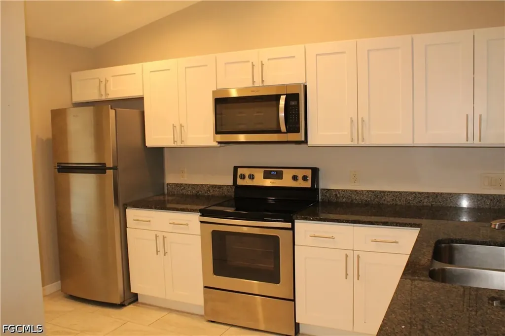 1110 SW 47th Terrace Cape Coral FL 33914