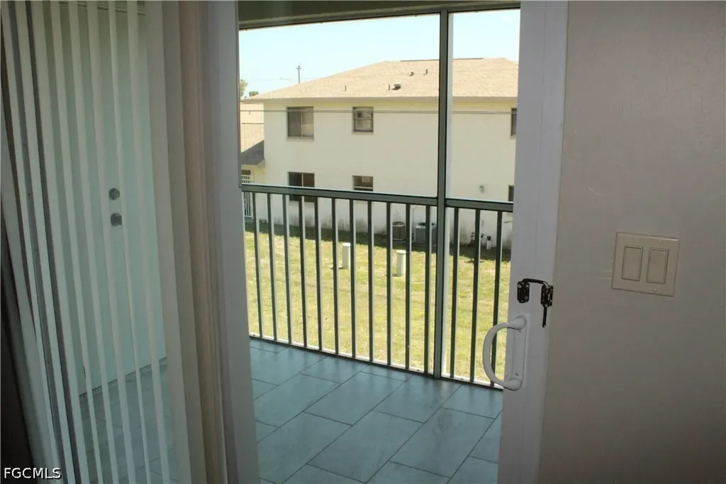 1110 SW 47th Terrace Cape Coral FL 33914