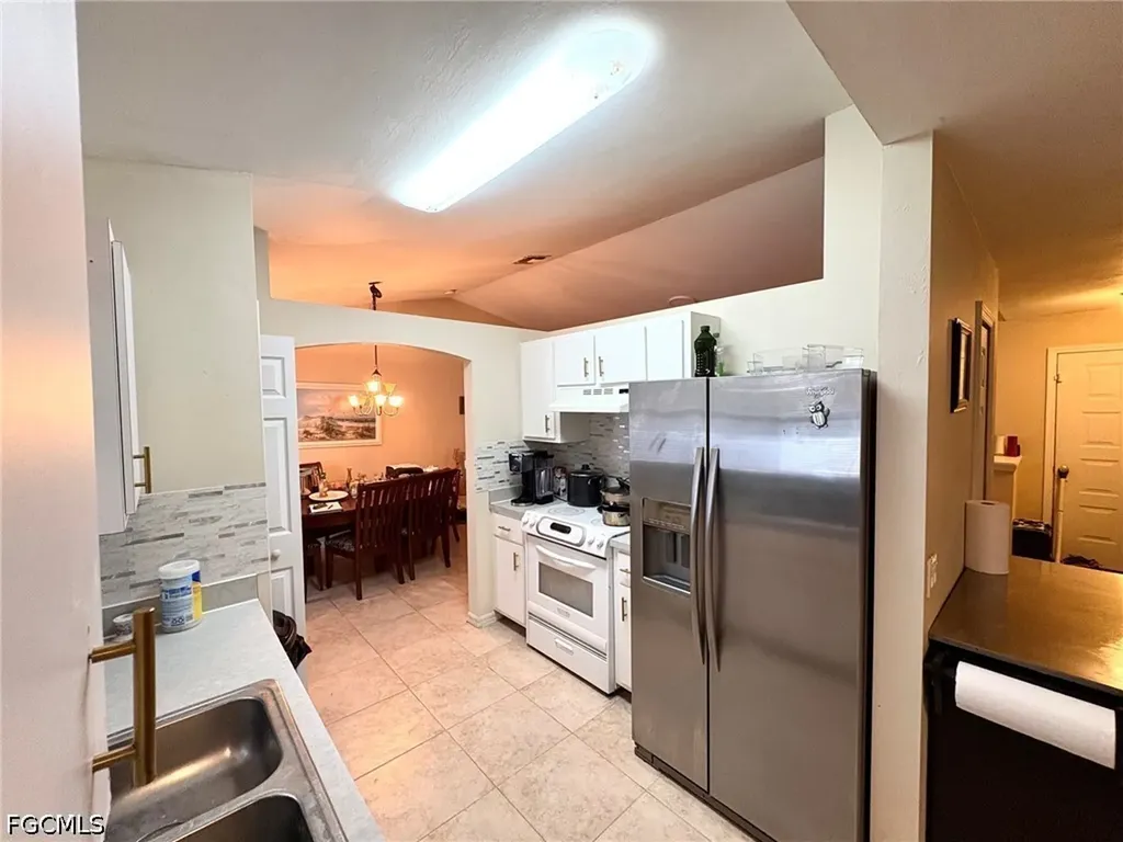 1326 NE 1st Avenue Cape Coral FL 33909