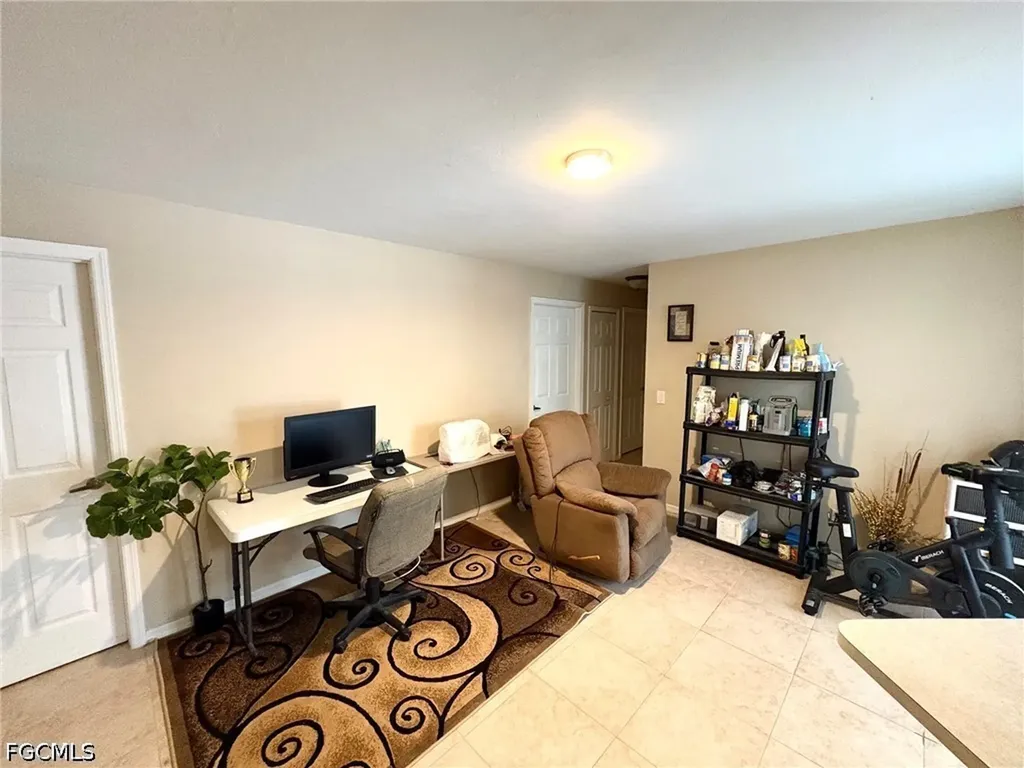 1326 NE 1st Avenue Cape Coral FL 33909