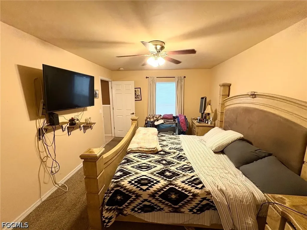 1326 NE 1st Avenue Cape Coral FL 33909