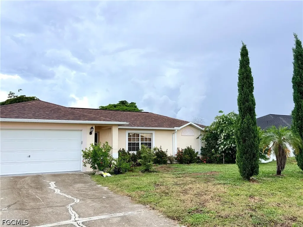 1326 NE 1st Avenue Cape Coral FL 33909