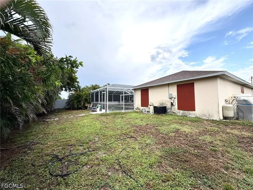 1326 NE 1st Avenue Cape Coral FL 33909
