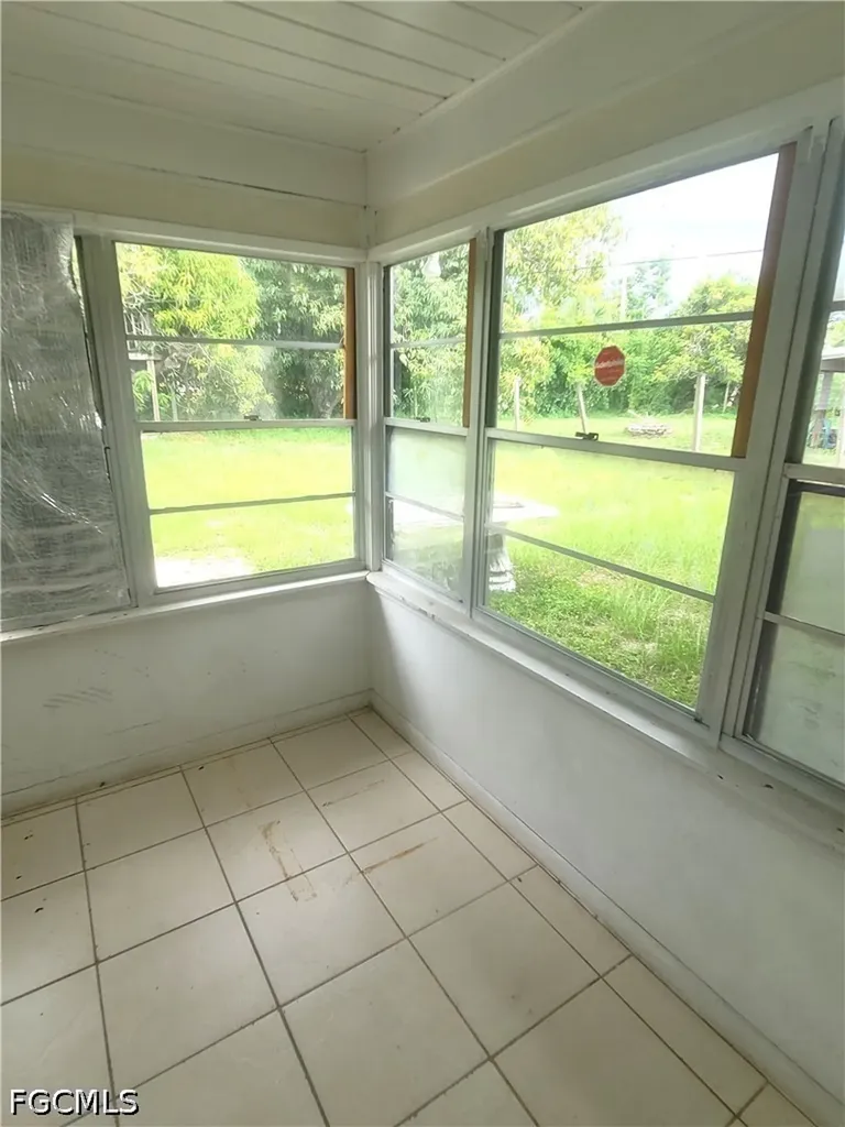 2931 Grand Avenue Fort Myers FL 33901