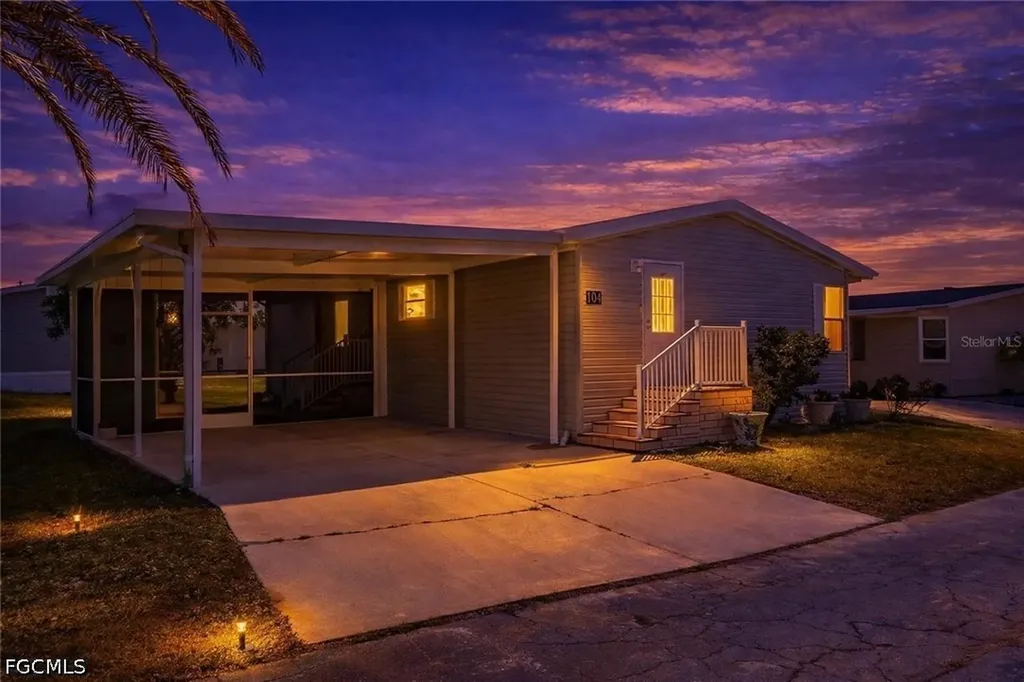 1000 Kings Highway Punta Gorda FL 33980