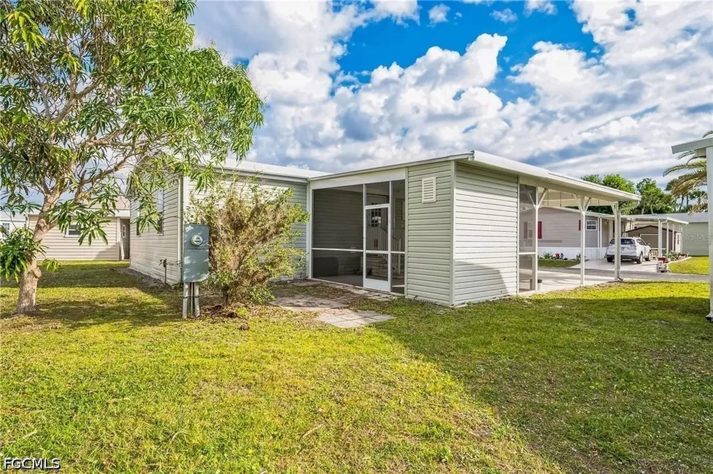 1000 Kings Highway Punta Gorda FL 33980