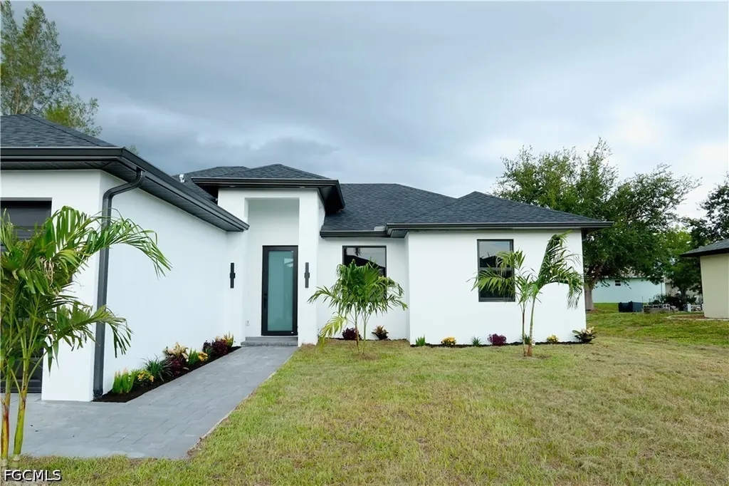 3023 SW 15th Avenue Cape Coral FL 33914
