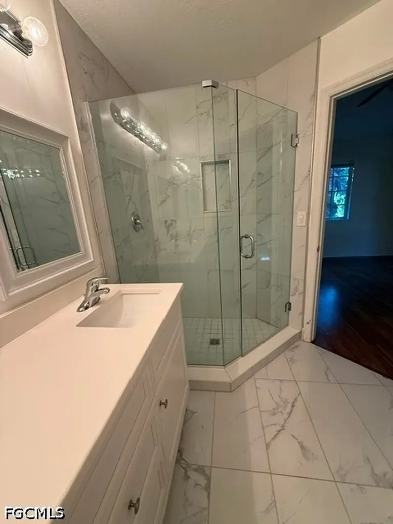 8271 Pacific Beach Drive Fort Myers FL 33966