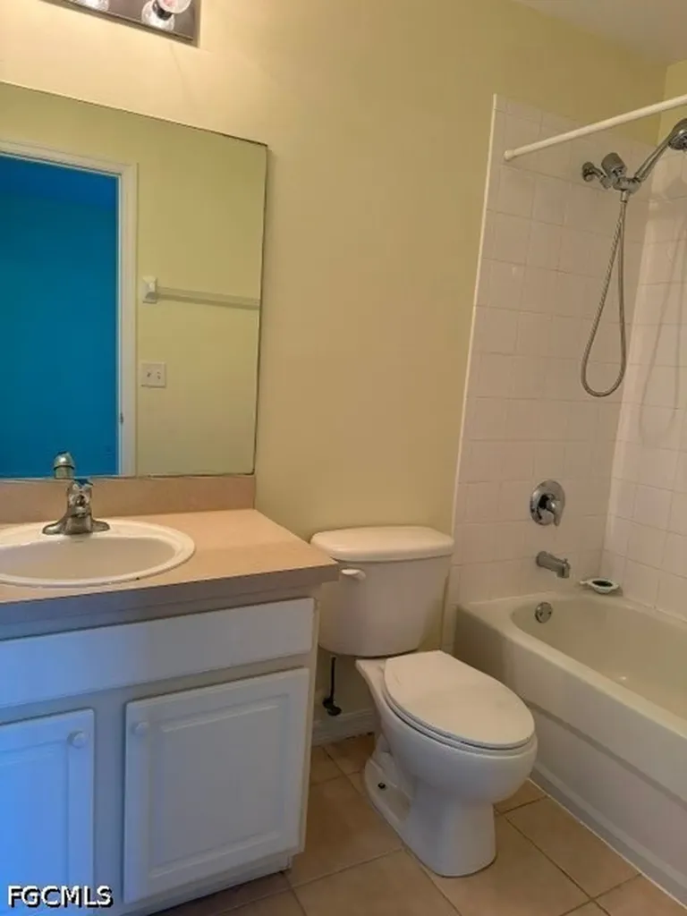 8271 Pacific Beach Drive Fort Myers FL 33966