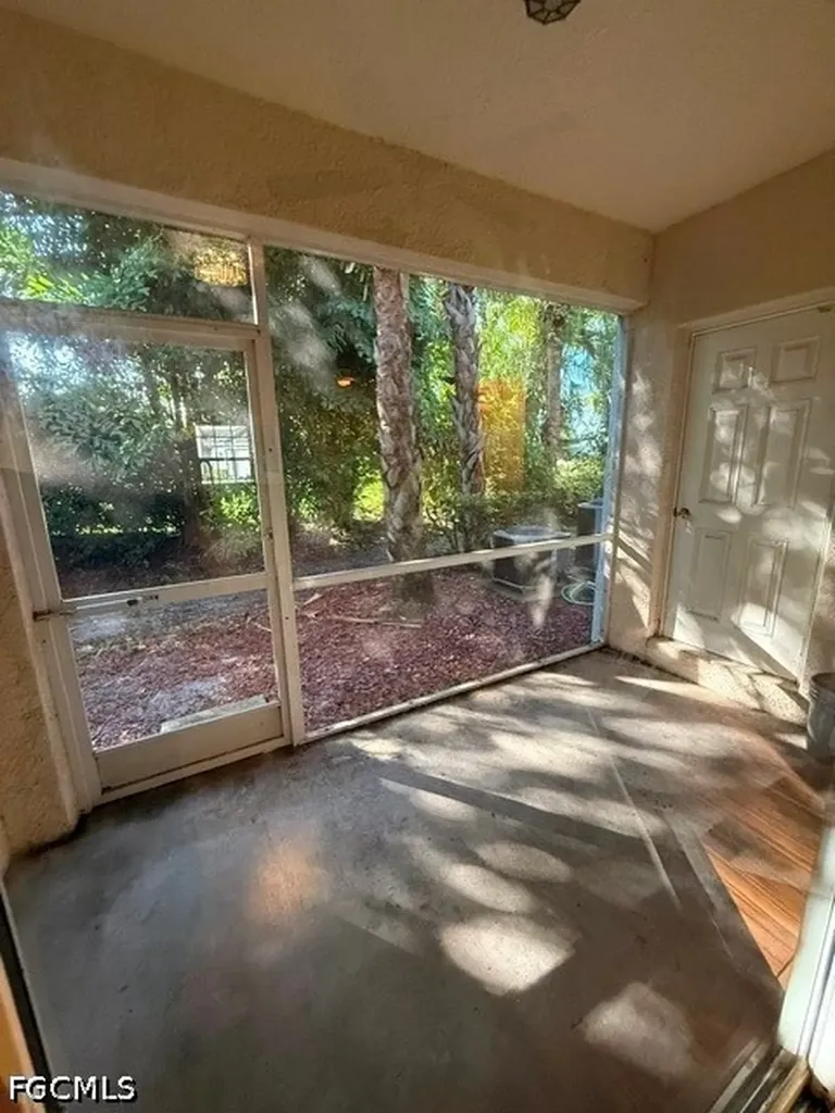 8271 Pacific Beach Drive Fort Myers FL 33966