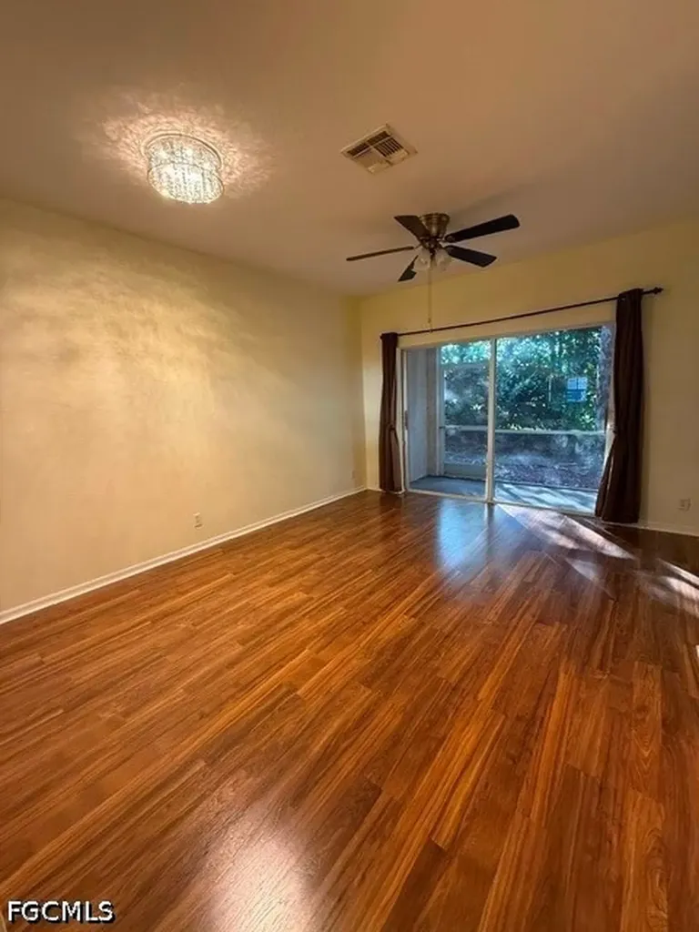 8271 Pacific Beach Drive Fort Myers FL 33966