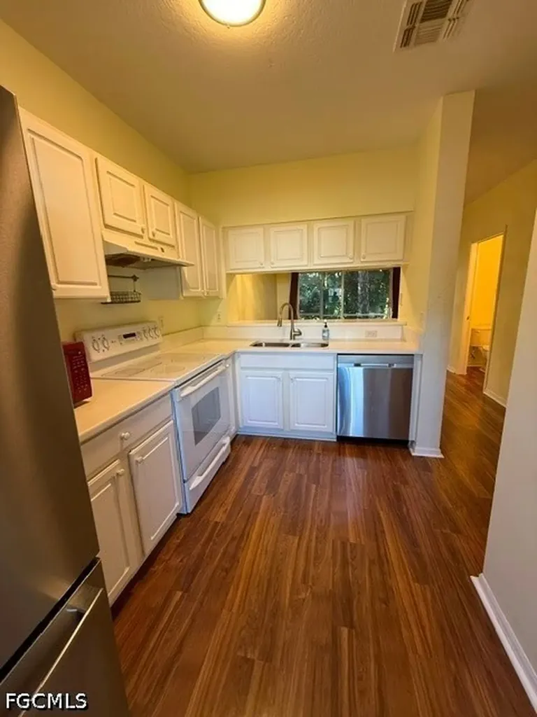 8271 Pacific Beach Drive Fort Myers FL 33966