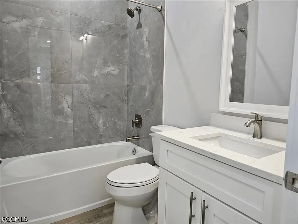 1425 NW 1st Street Cape Coral FL 33993