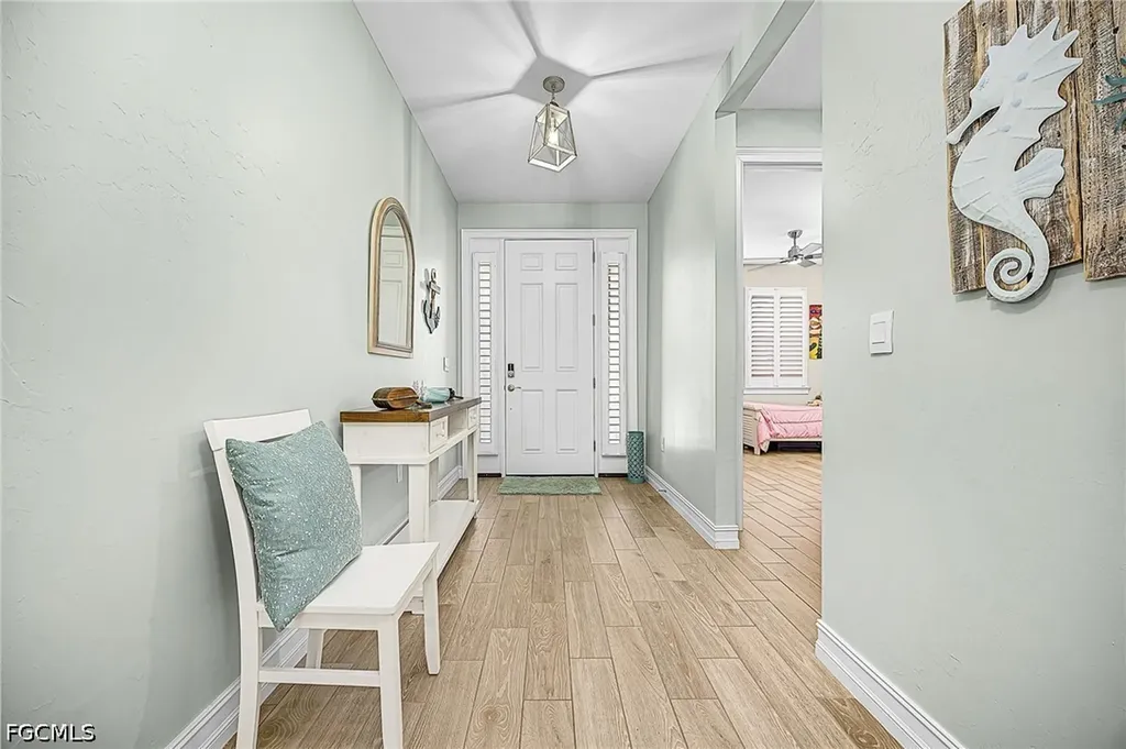 1207 NW 4th Street Cape Coral FL 33993