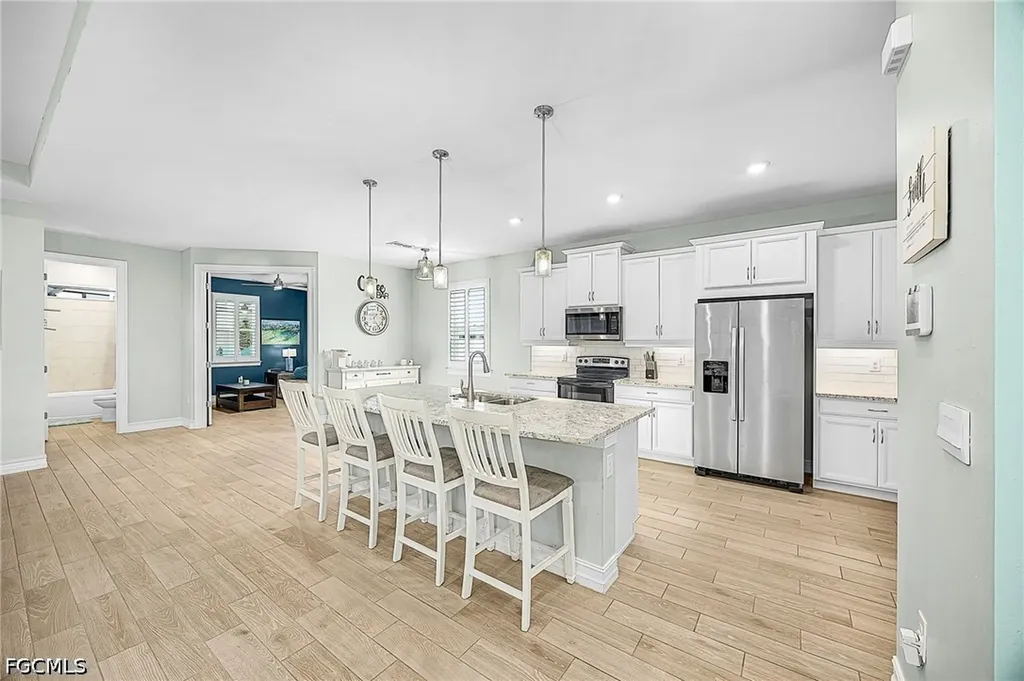 1207 NW 4th Street Cape Coral FL 33993