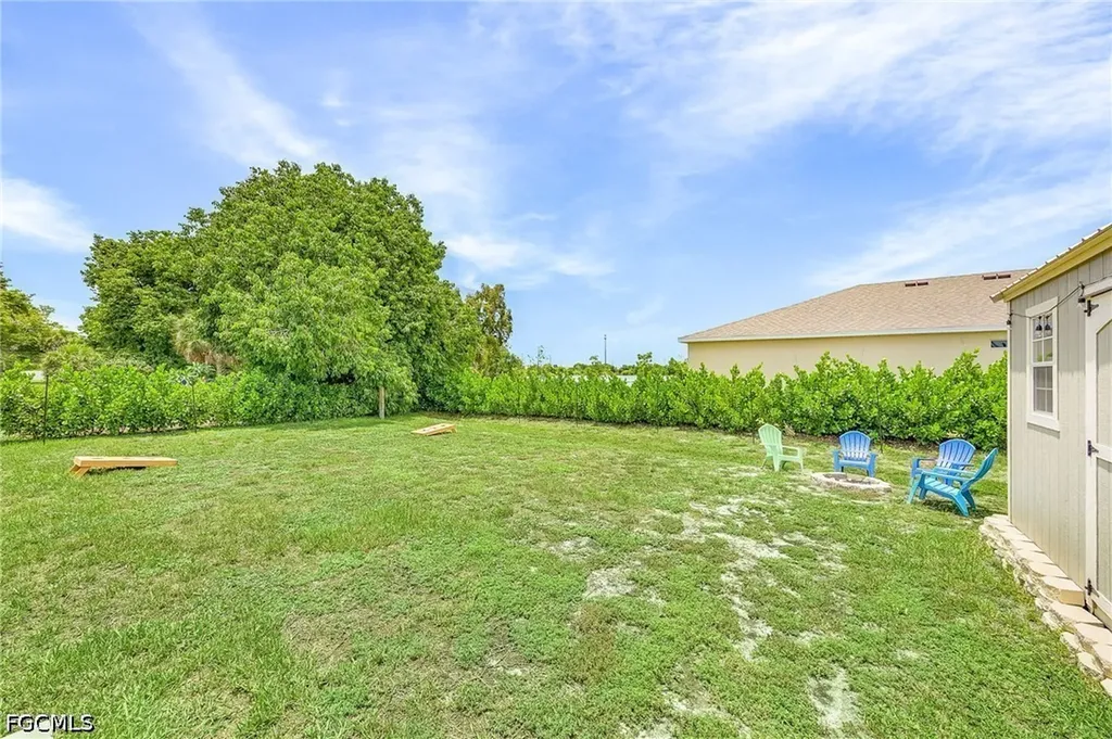 1207 NW 4th Street Cape Coral FL 33993