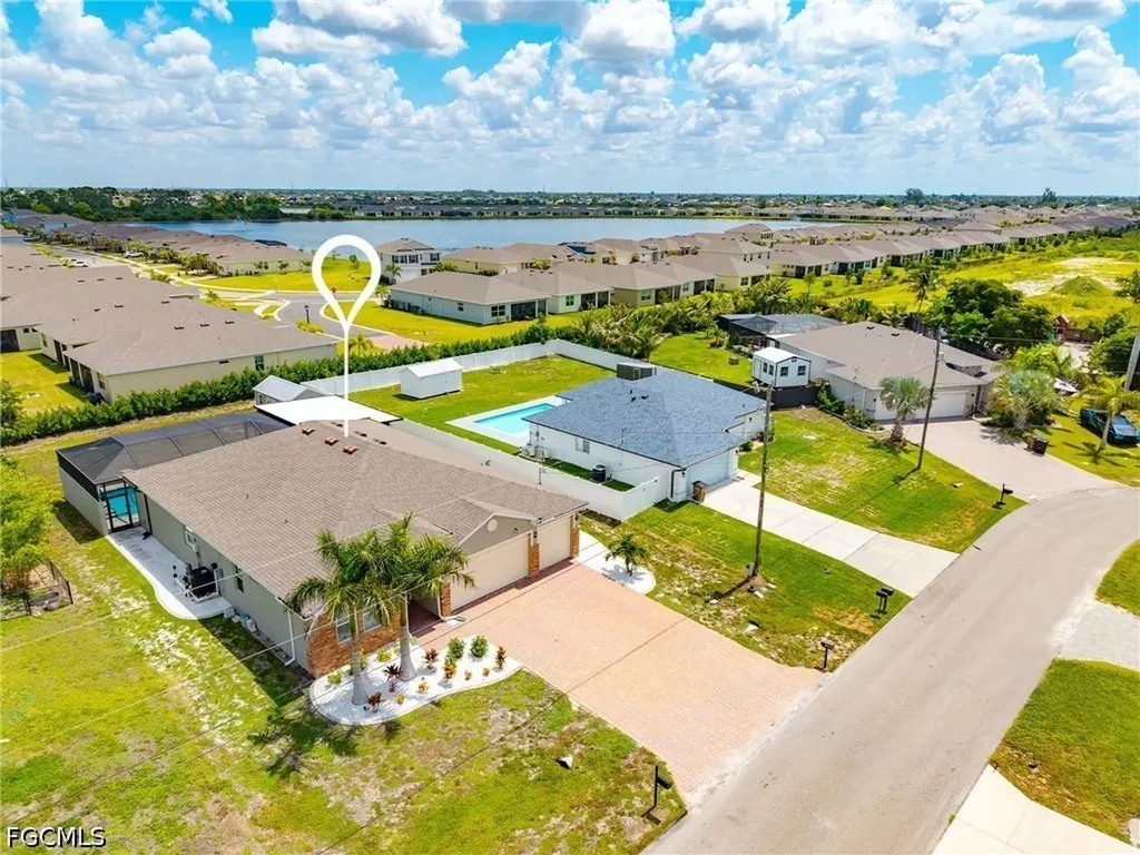 1207 NW 4th Street Cape Coral FL 33993