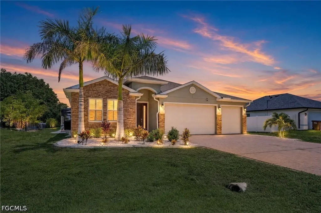 1207 NW 4th Street Cape Coral FL 33993
