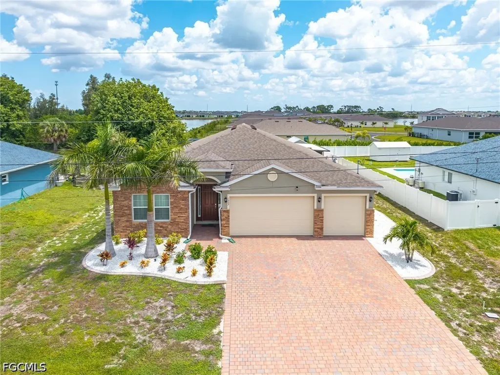 1207 NW 4th Street Cape Coral FL 33993
