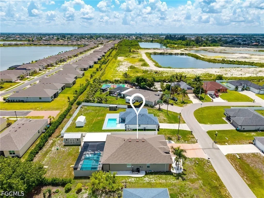 1207 NW 4th Street Cape Coral FL 33993